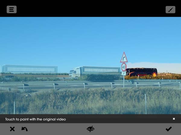 Echograph: borrando con el dedo la parte que se moverá de los gifs animados