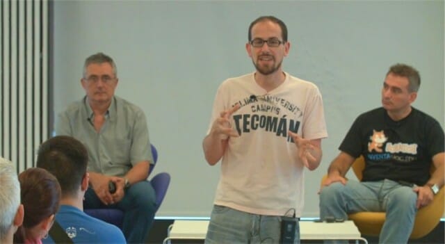 Miembros de la UOC en Cinephone